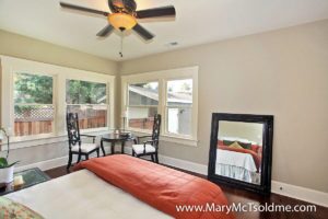 Mirrorsmakeaspacebigger