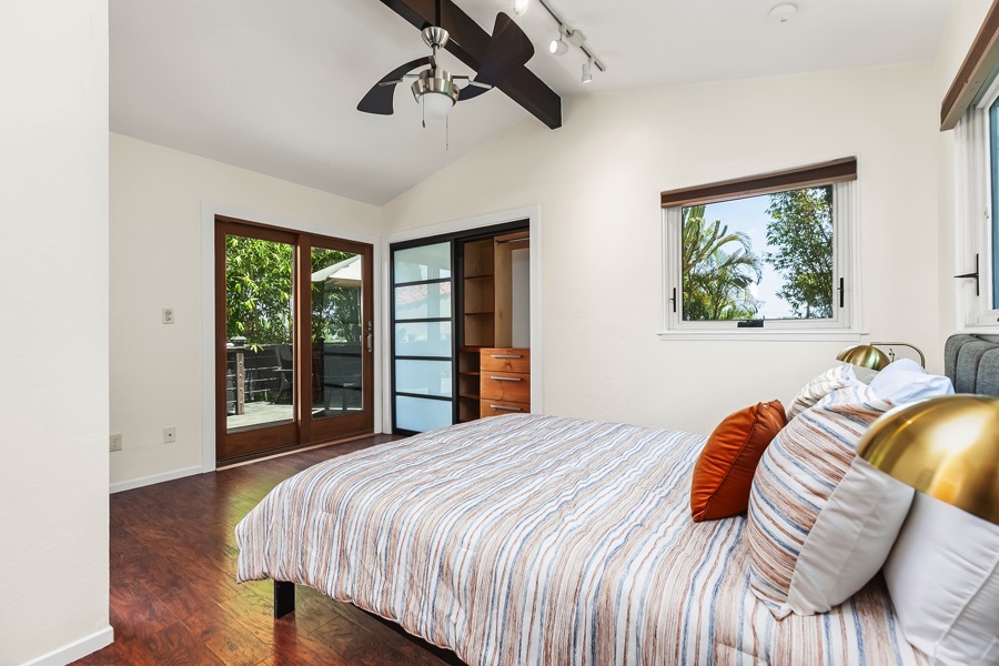 2619 Montclair St - Bedroom Area with Lots of Windows and a Balcony