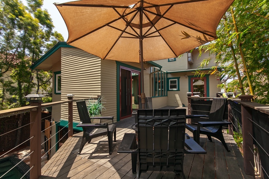 2619 Montclair St - Balcony Area in the Morning