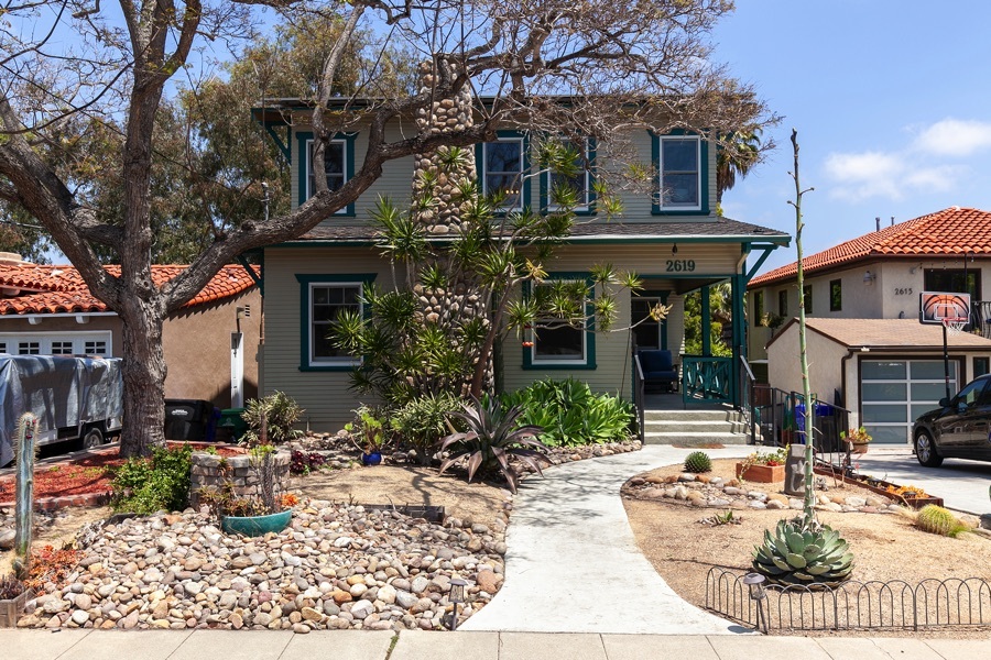 2619 Montclair St - View of the Entire Home